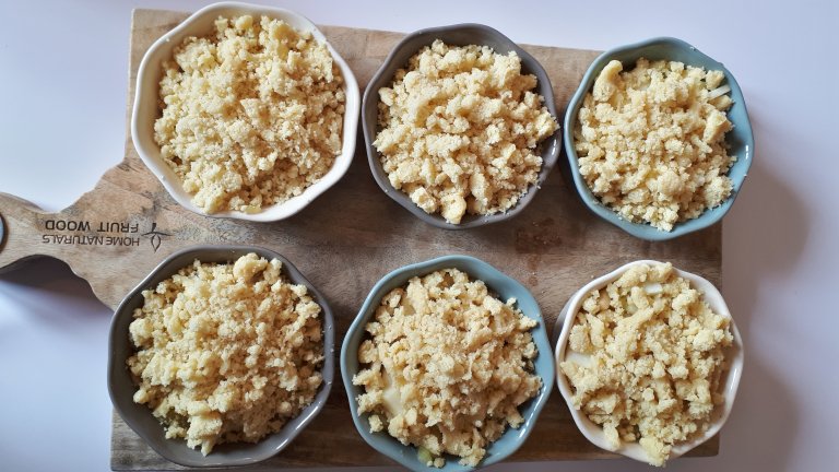 Apple and pear crumble recipe