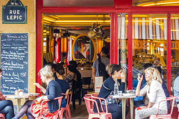 Cafe des deux Moulins Amelie cafe montmartre