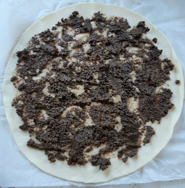 Tapenade on a crust