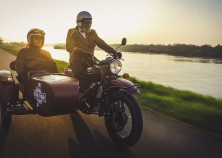 vintage sidecar tour in the Loire valley