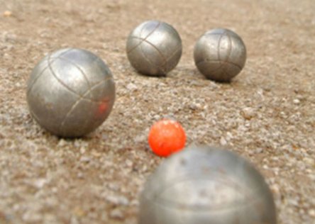 petanque class in Provence
