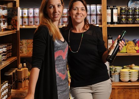 Family owned olive oil mill in Provence Family owned olive oil mill in Provence