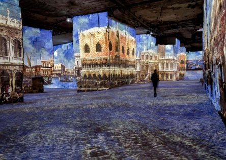 Carrieres des Lumieres digital art exhibition, Provence