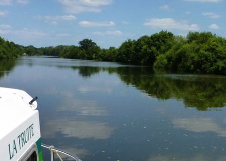 River Cruising in the Mayenne River