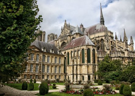 Reims Cathedral and the Palais du Tau