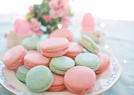 French Macarons - Best souvenirs from France