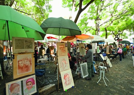 Place du Tertre - self guided walking tour of Montmartre