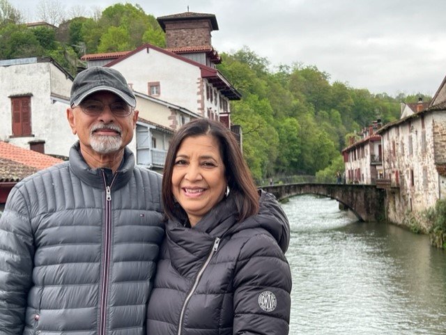 FJFY Travelers Mita & Bip in Saint-Jean-Pied-de-Port, Basque Country France Just For You Travelers Mita & Bip in Saint-Jean-Pied-de-Port, Basque Country