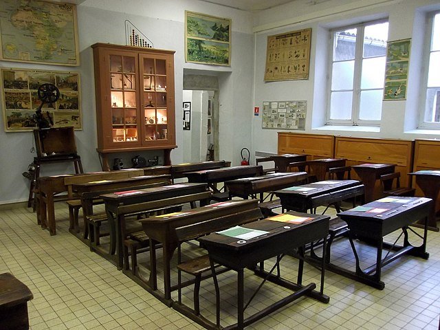 A classroom in the School Museum in Carcassonne