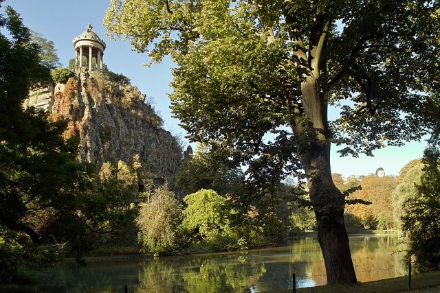 Parc des Buttes Chaumont park in Paris