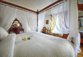Enjoy a mix of decoration inspiration coming from your hosts previous lives