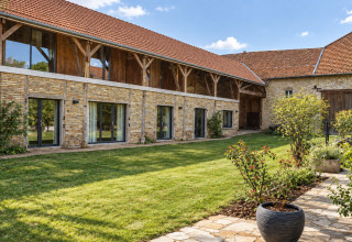 Stay in a welcoming farmhouse near Reims