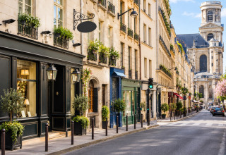 Stay in the heart of Saint Germain des Prés district