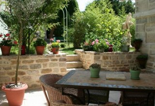 100 meters from the Hospices of Beaune, with a cool garden 100 meters from the Hospices of Beaune, with a cool garden