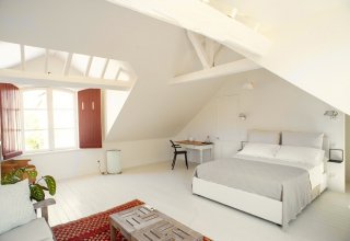 The town is lively, but once you pass the B&B door, it is very quiet The town is lively, but once you pass the B&B door, it is very quiet