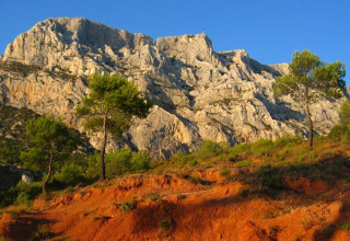 Walk on painter Cezanne footsteps