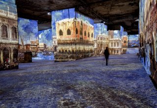 Carrières des Lumières outdoor digital art space in Provence - E. Spiller Carrières des Lumières outdoor digital art space in Provence