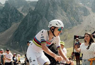 Mountain passage stage