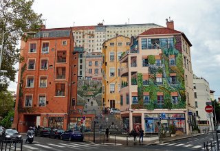 Mur des Canuts, urban art fresco, Lyon