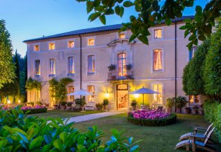 Premium B&B accommodation in Provence Premium B&B accommodation in Provence