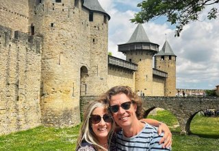 Travelers Martina and Simon in Carcassonne