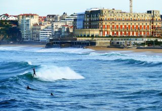 Hotel du Palais in Biarritz (Pixabay) Hotel du Palais in Biarritz, with the sea in front
