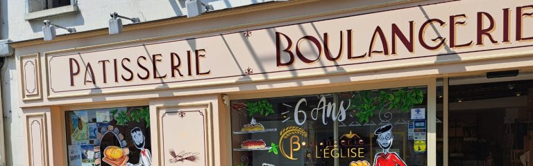 The outside of a Boulangerie in Langeais, Loire Valley