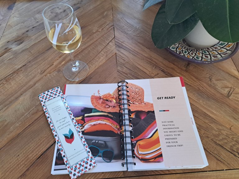 France Just For You guidebook