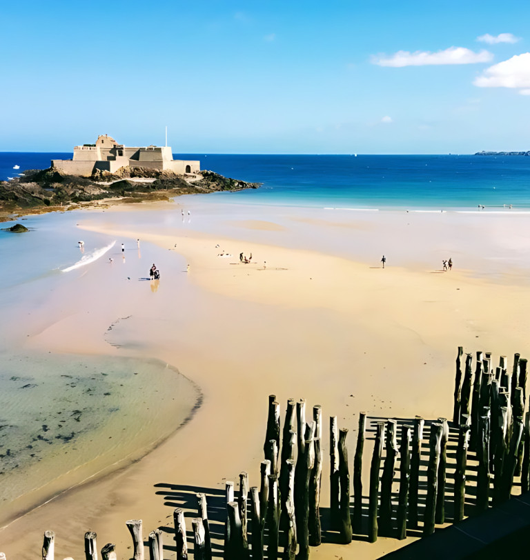 Saint Malo Beach