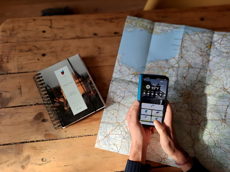 Using your smartphone while traveling