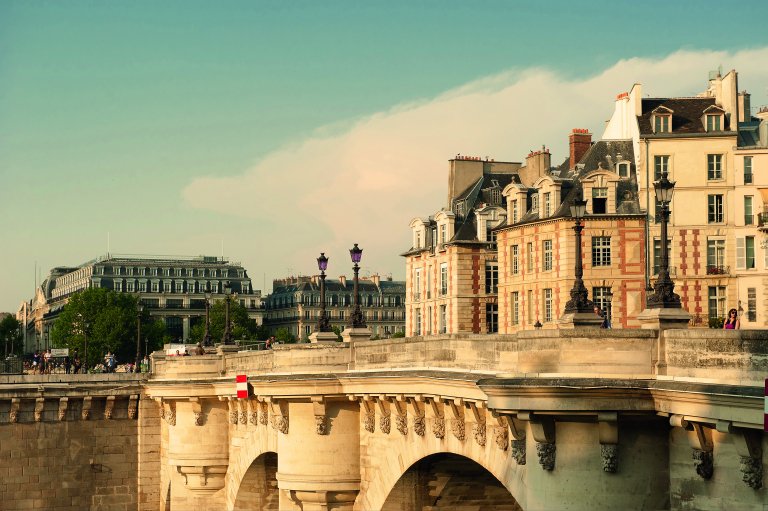 Champs-Elysees Walking Tour (Self Guided), Paris, France