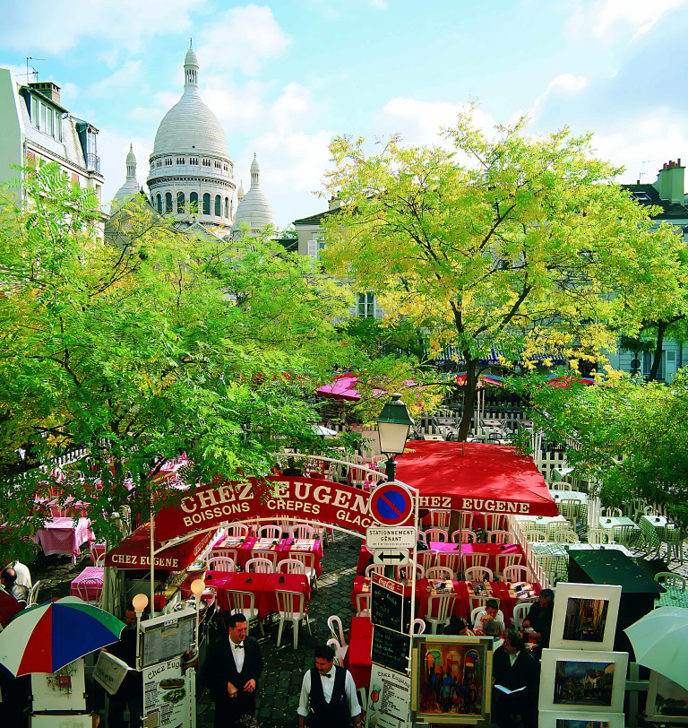 Le Sacre Coeur in Montmartre - what's the weather like in Paris