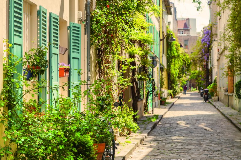 You may not believe it but this is a Paris street...