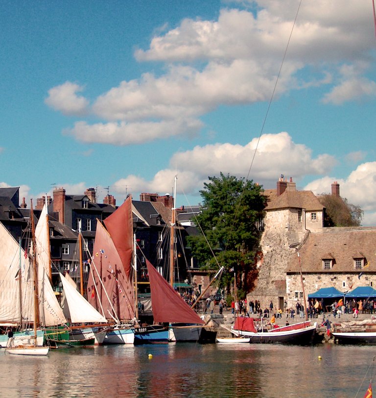 Honfleur - Chateaux of the Loire tour - loire valley castles tour