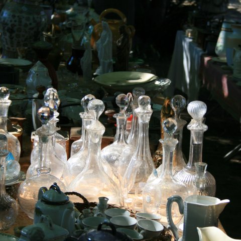 Isle sur Sorgue antique market