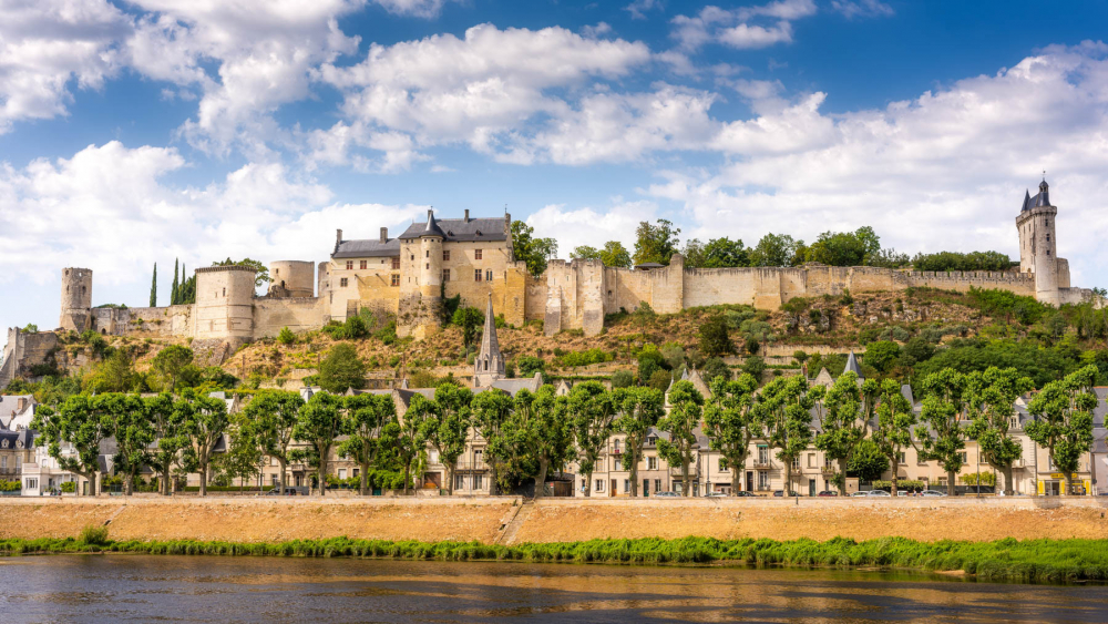 chinon fortress