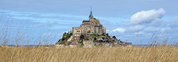 mont saint michel village - Normandy Tours