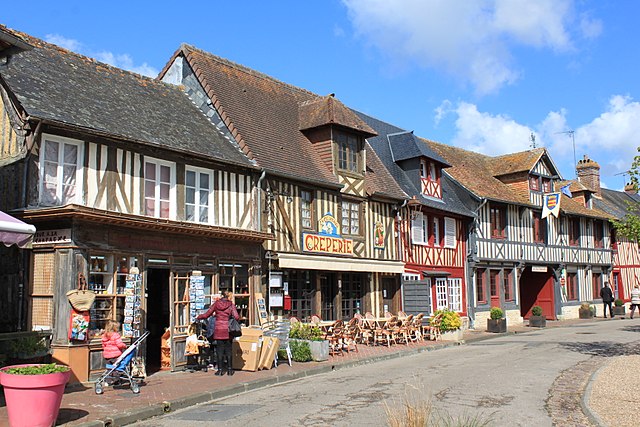 Beuvron en Auge - cider route Normandy