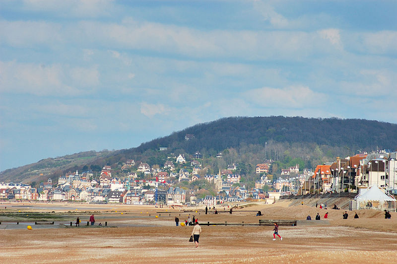 Cabourg beach - summer festivals in France