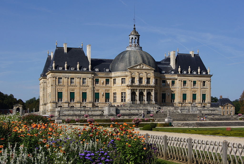 Vaux le vicomte castle - best day trips from Paris