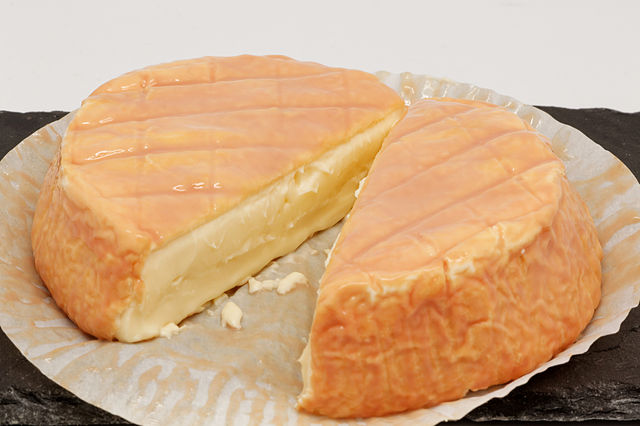 epoisses de bourgogne - french cheese from Burgundy