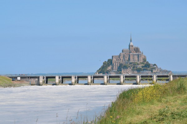 mont saint michel dam