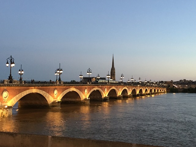 Pont de Pierre, Bordeaux