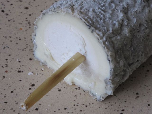 Sainte-Maure de Touraine cheese