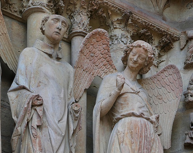 Smiling Angel statue - Reims Cathedral