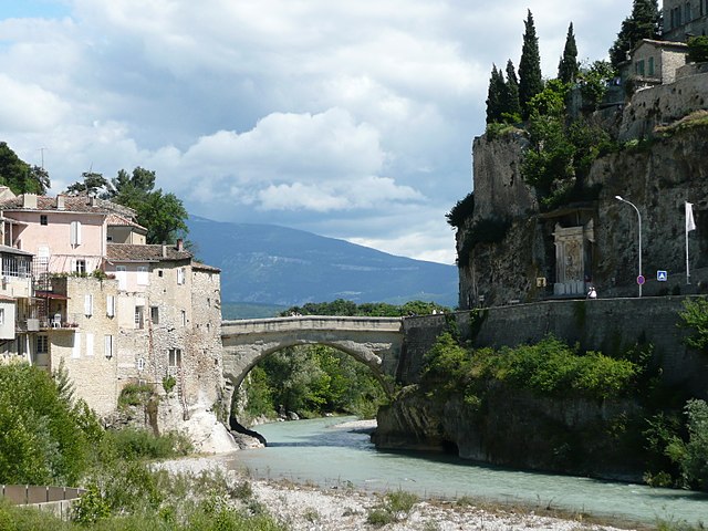 Vaison la romaine roman bridge in provence