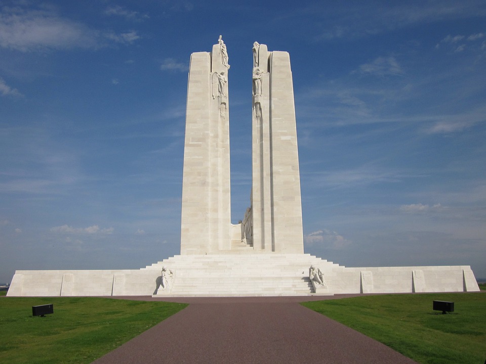 Vimy ridge memorial World War I sites in France